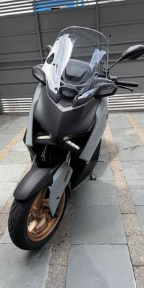 YAMAHA XMAX 300 CONNECTED ABS 